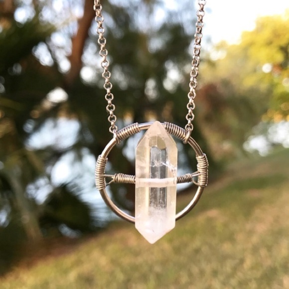 Crystal quartz necklace . Genuine Double point crystal quartz boho gem necklace - Picture 8 of 9